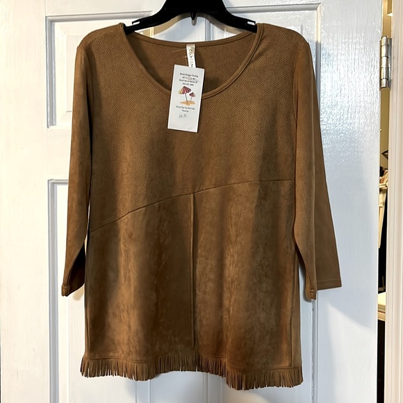 Suede top with fringe - Picture 1 of 3